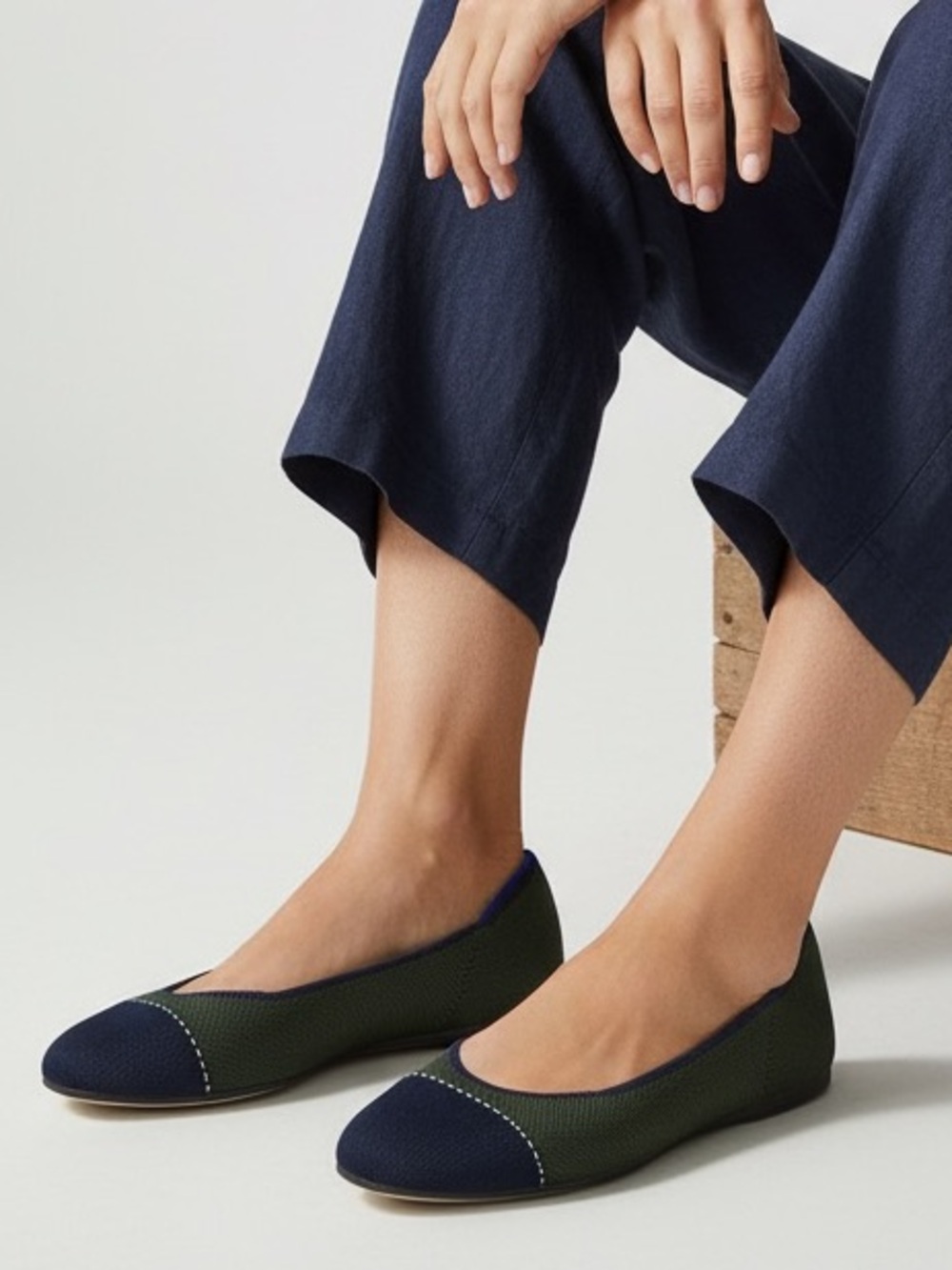Rothy's Highland Captoe Olive Navy Ballet Flat Size 7.5